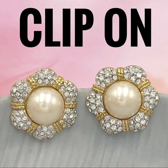 Pearl Flower Rhinestone Gold Silver Clip On Earrings - Picture 1 of 4